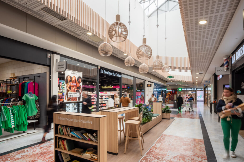 Centre commercial Carrefour Angoulins