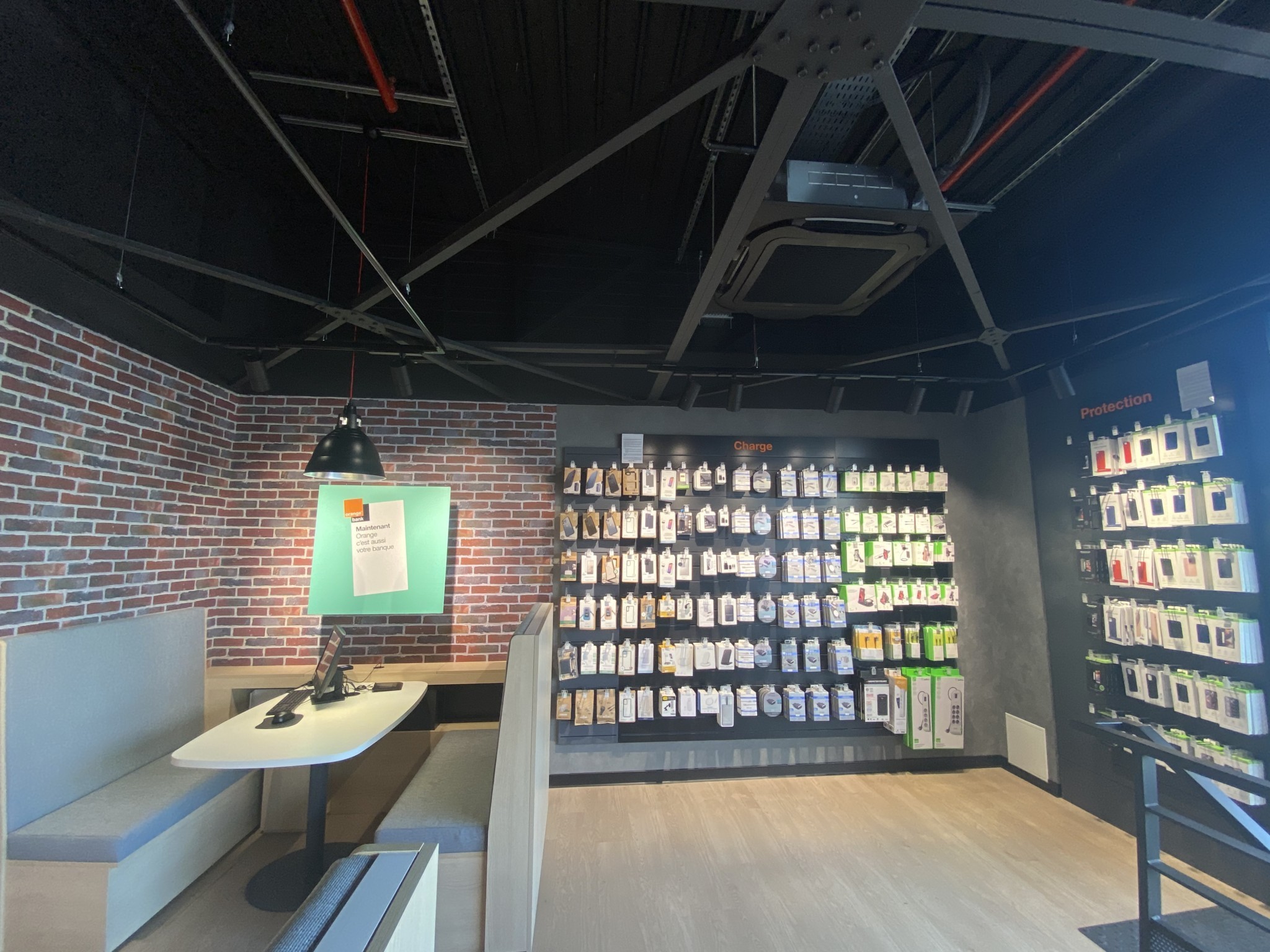 Orange Centre commercial Carrefour Antibes