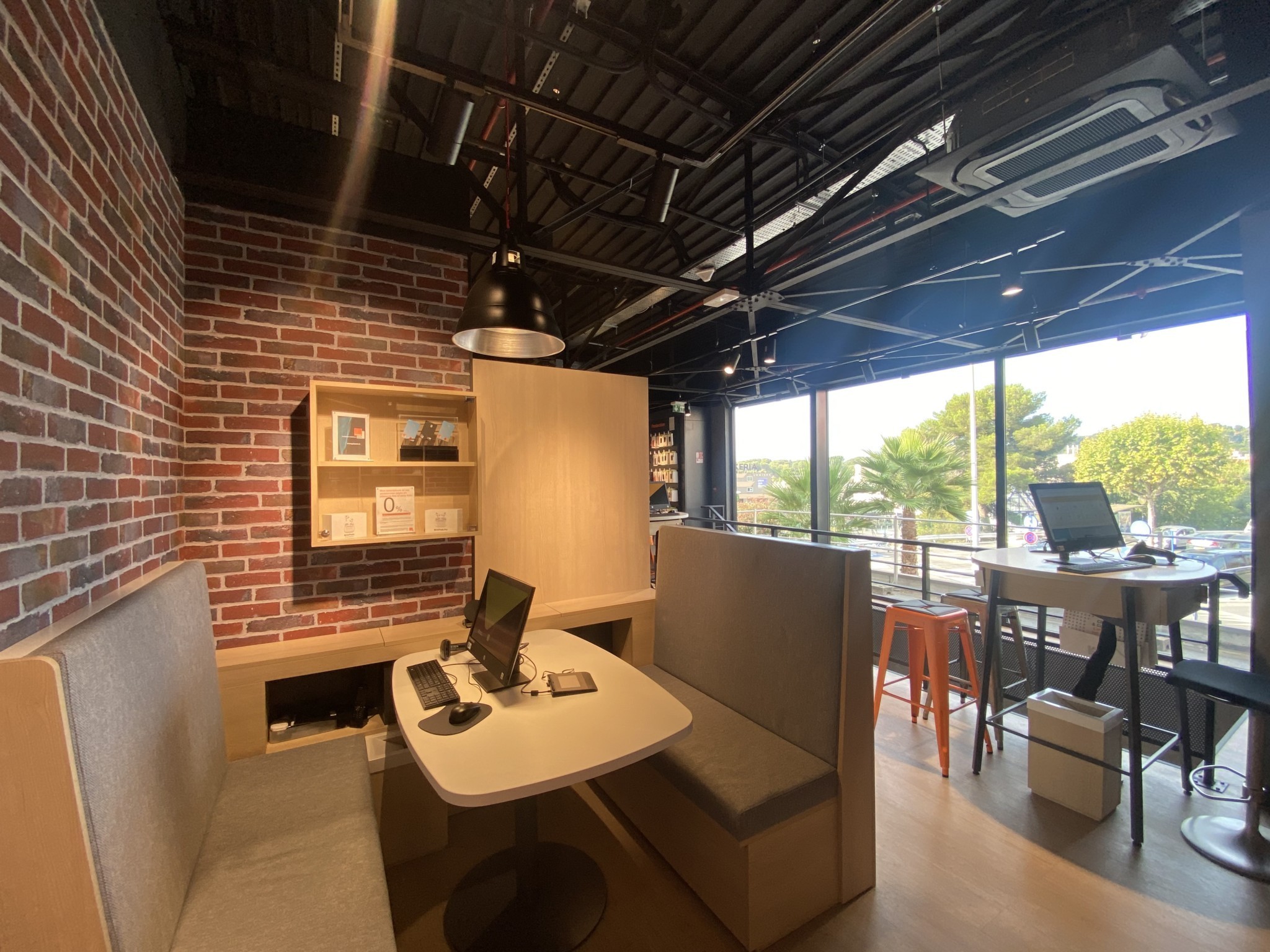 Orange Centre commercial Carrefour Antibes