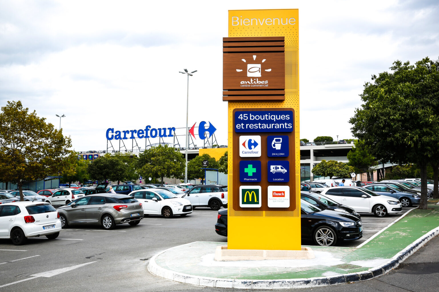 Centre commercial Carrefour Antibes