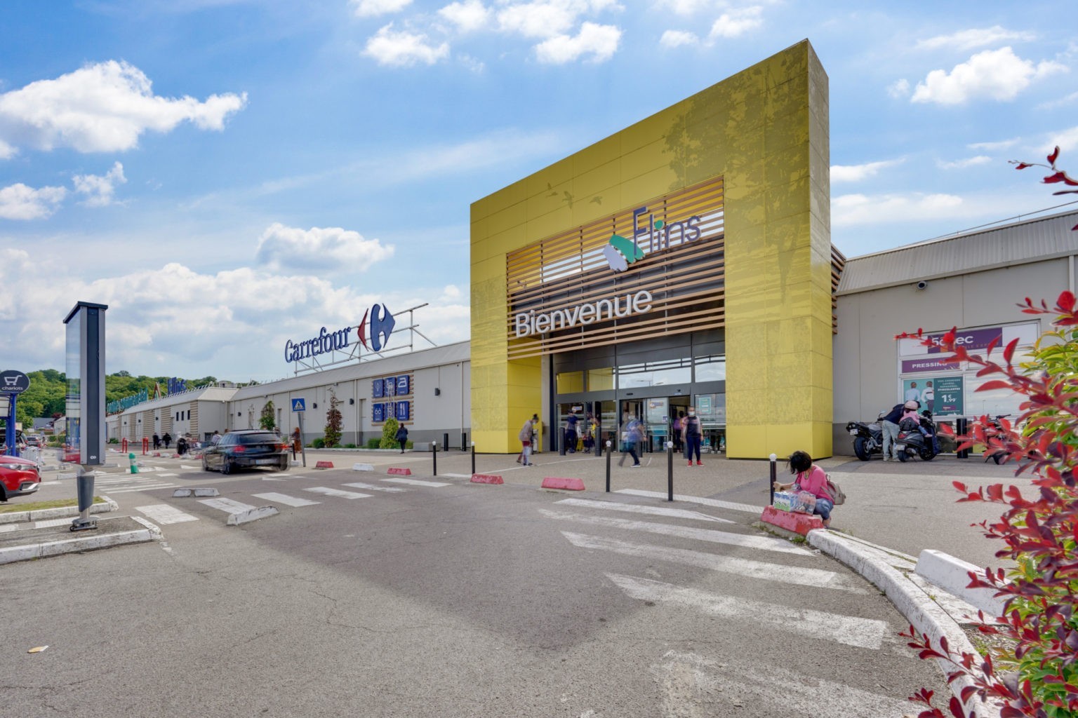 Centre Commercial Carrefour Flins sur Seine : 55 boutiques et restaurants