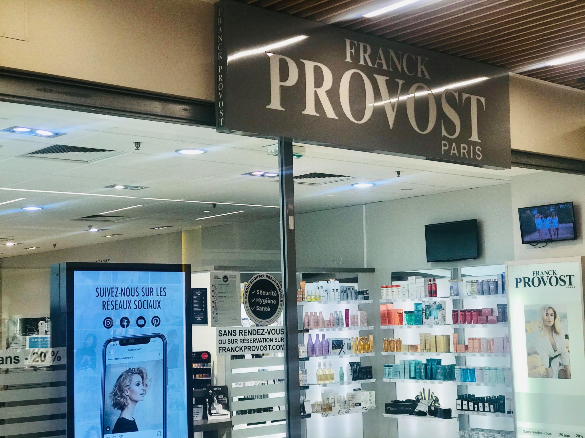 Franck Provost Centre Commercial Carrefour Hérouville