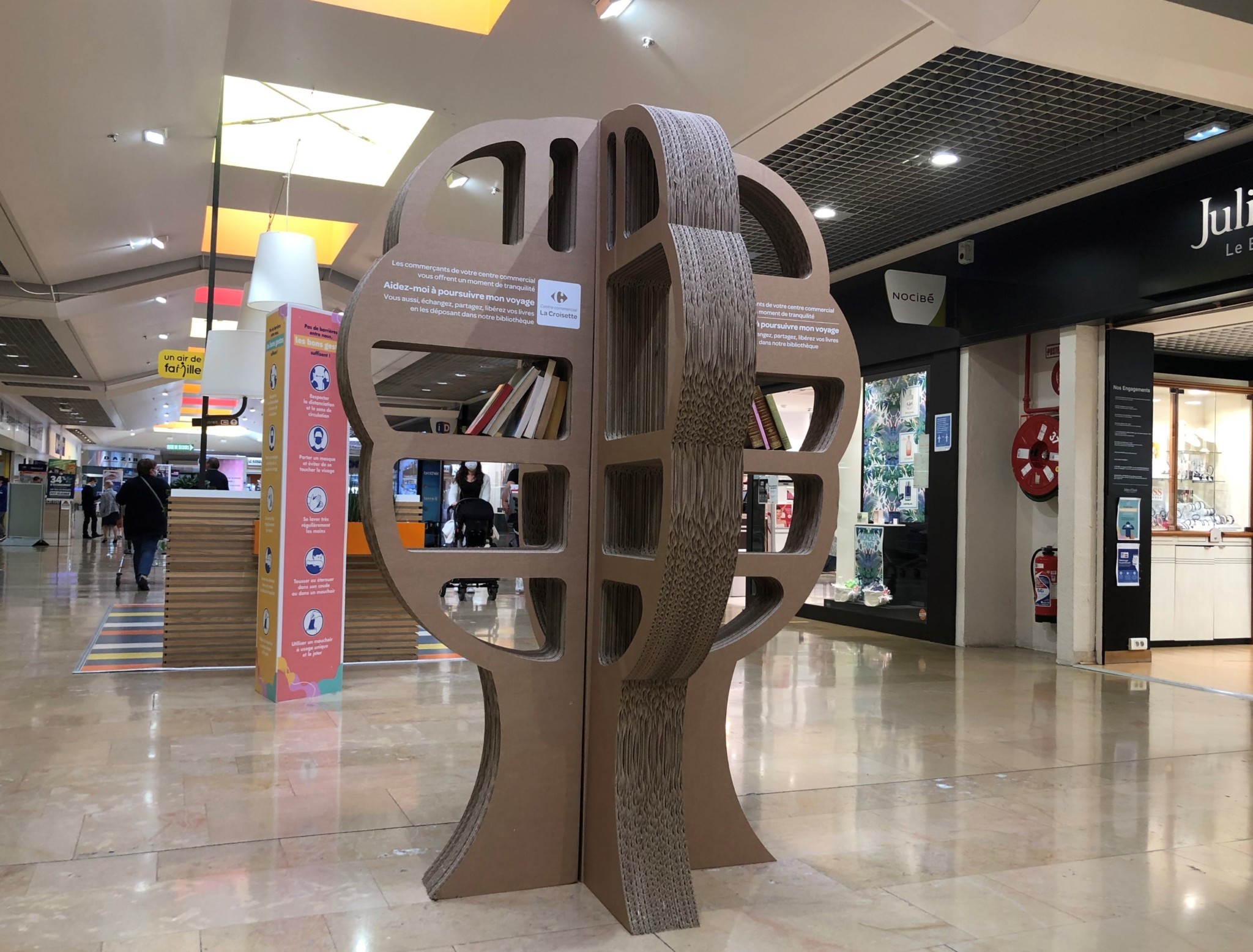 Nouvelle bibliothèque participative - Centre Commercial Carrefour ...