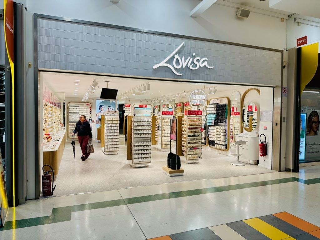 OUVERTURE LOVISA Centre Commercial Carrefour