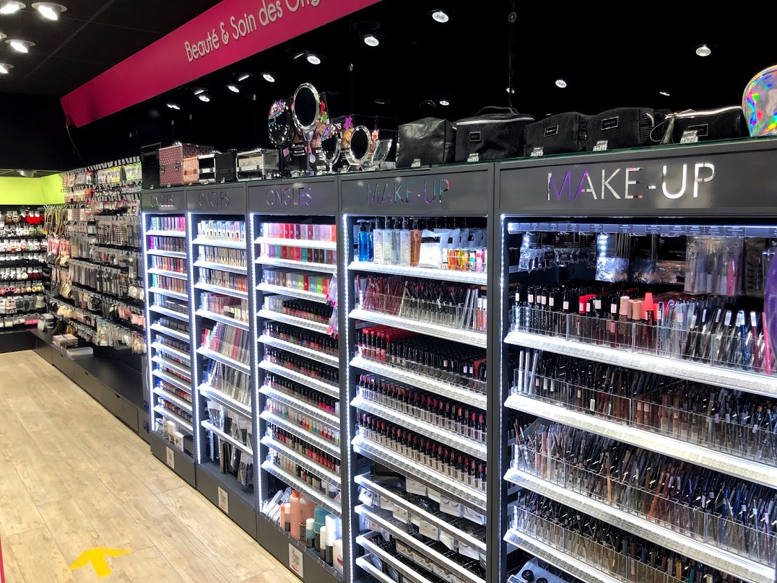 la Boutique du Coiffeur Centre commercial Carrefour Vénissieux