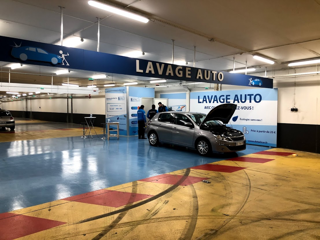 Détail Car Centre commercial Carrefour Vénissieux