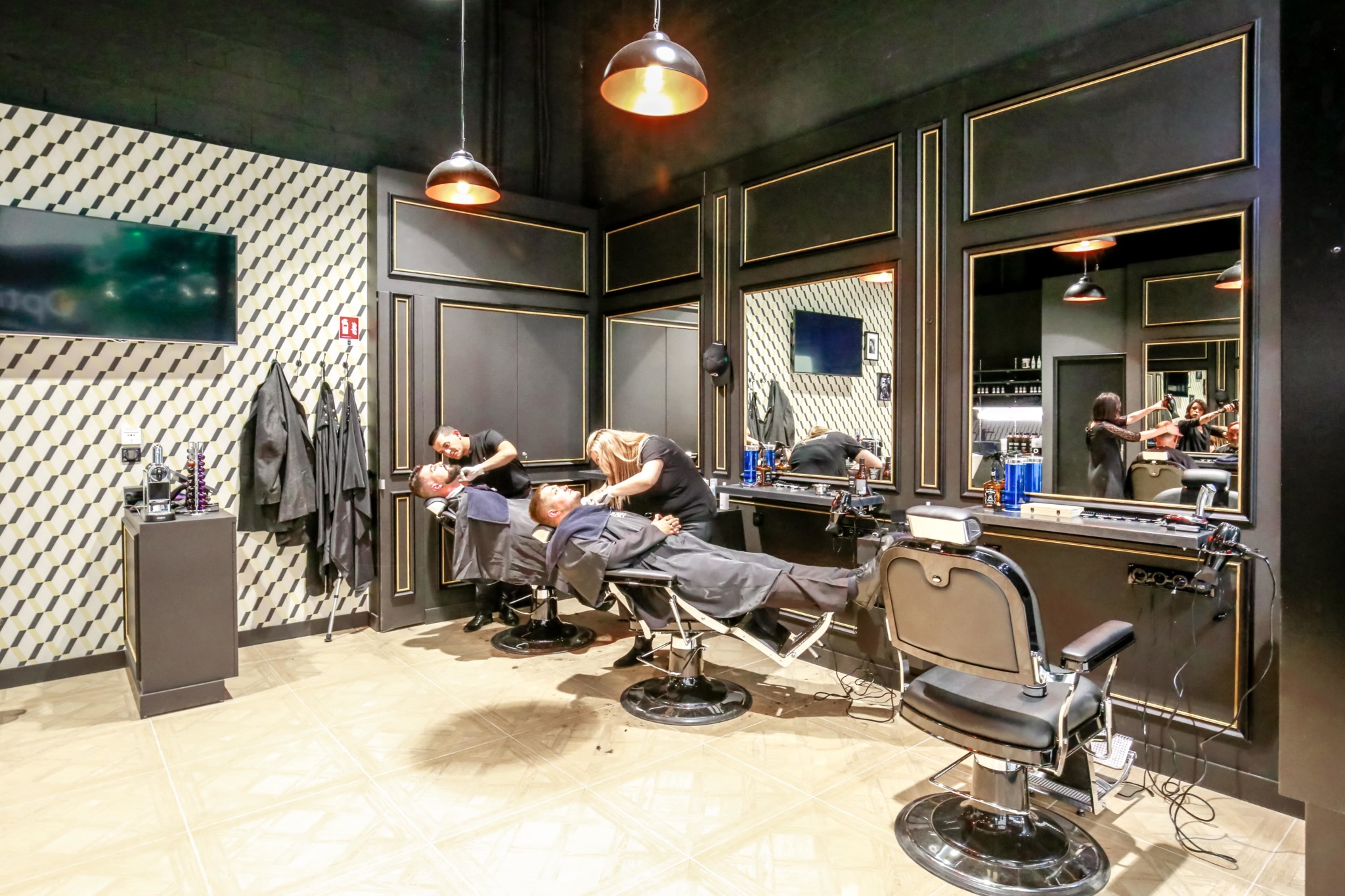 The Barber  Company Centre commercial Carrefour Grand  Evreux
