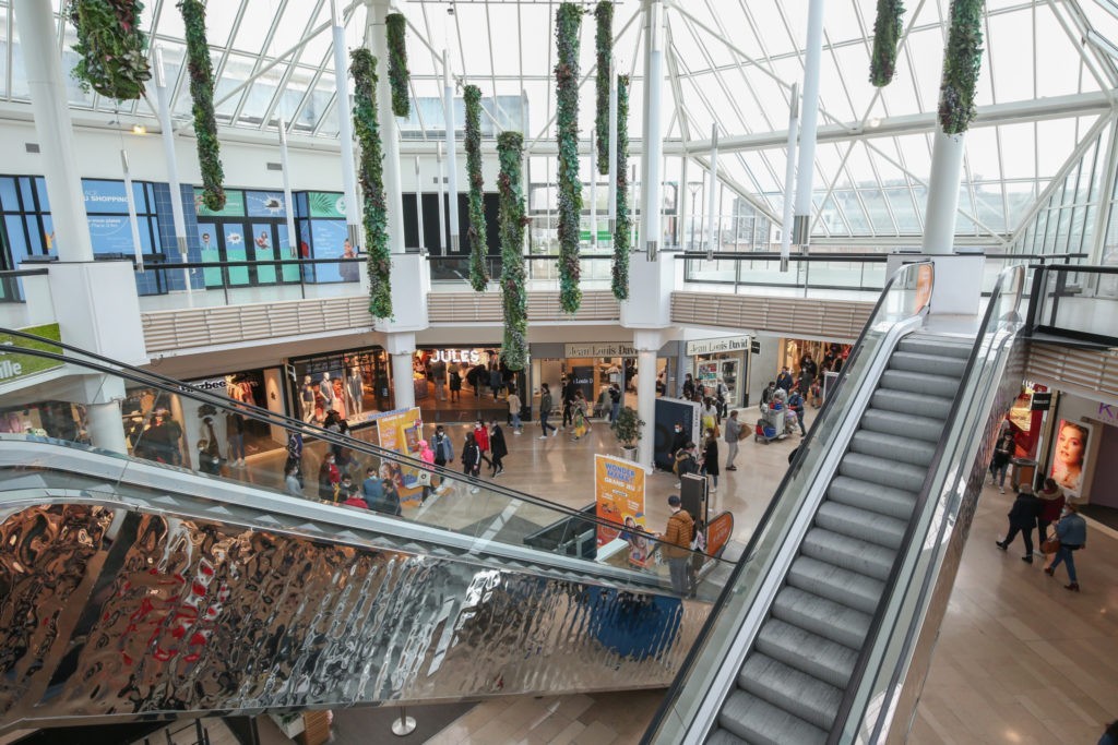 Centre Commercial Orléans Place d'Arc