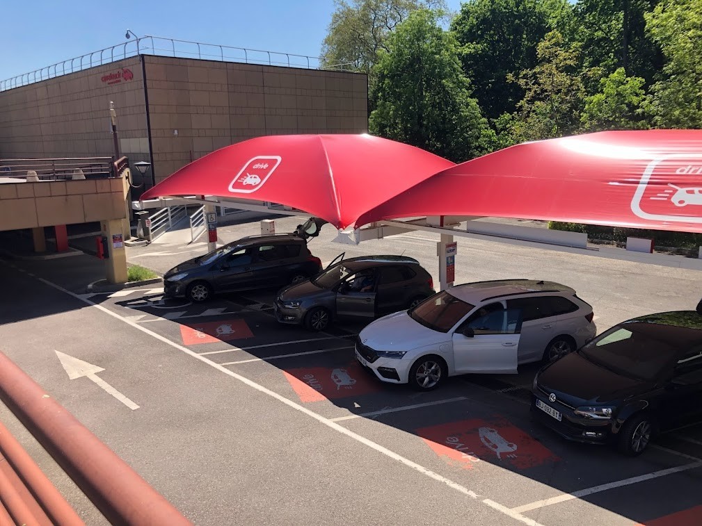 Centre Commercial Carrefour Francheville