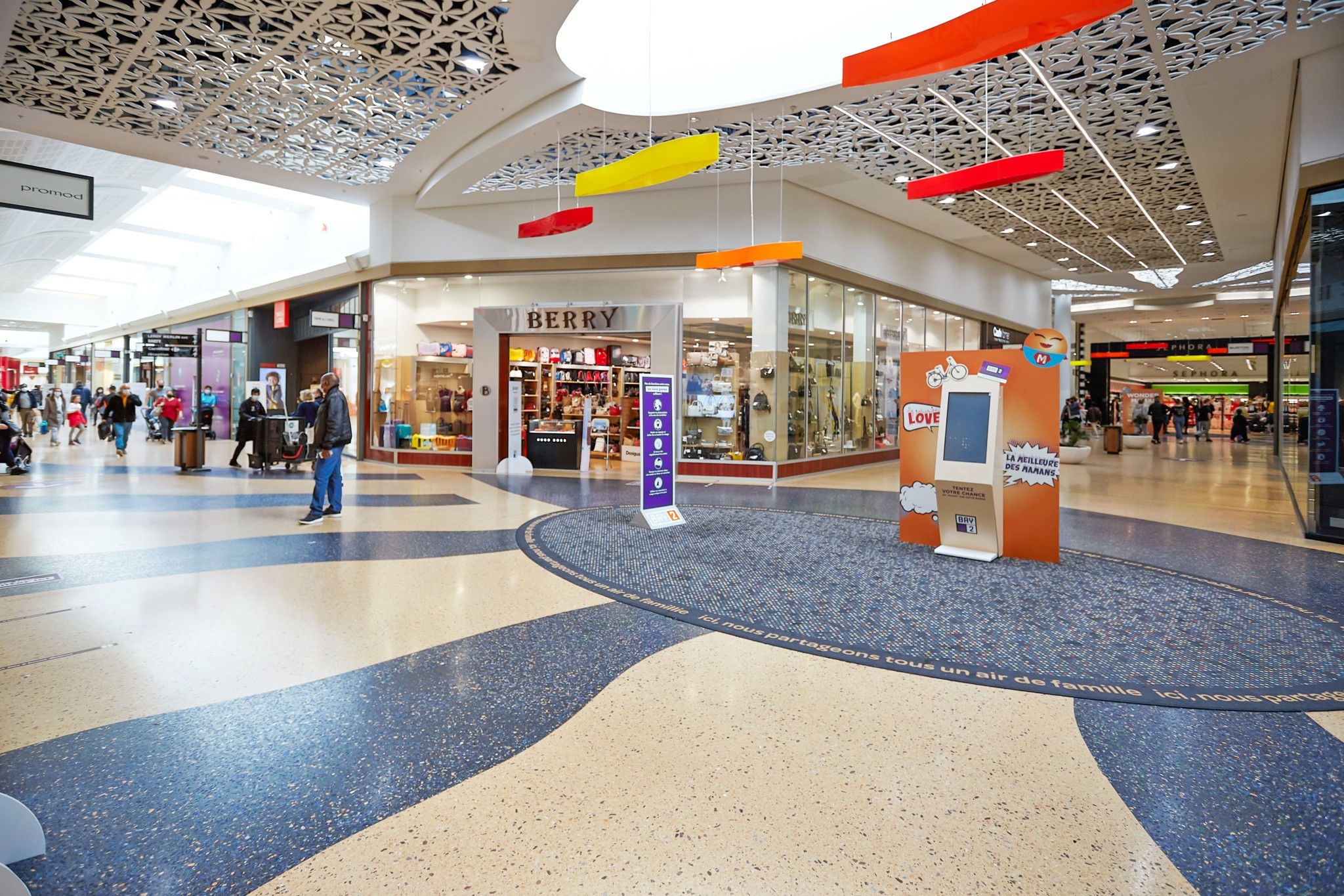 Centre Commercial Bay 2